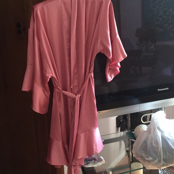 Kimonos - Picture 4 of 5